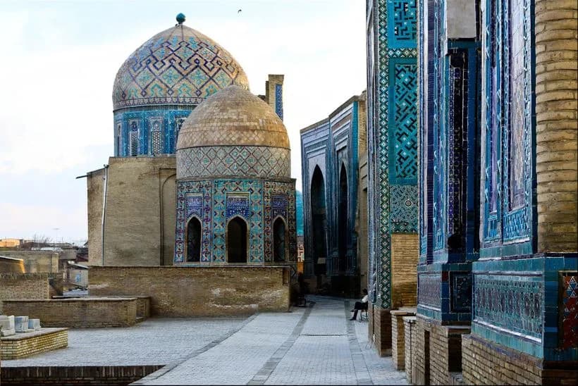 «Shohizinda — Samarqand» bronza rangli kolleksion tanga